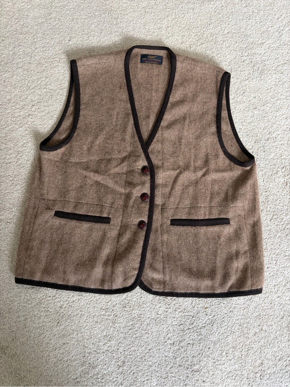 Gobi Corporation Mongolian 100% Cashmere Vest, Men’s Brown / Trim, Size M/L